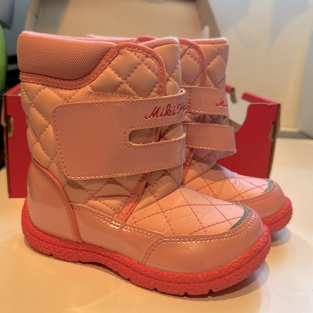 Brand new kids boots waterproof